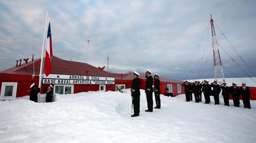 Base Arturo Prat Antartica.jpg